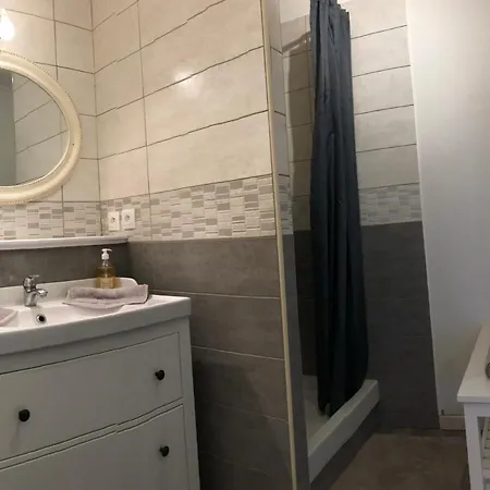 דירה Proche Des Falaises, Du Port Et Des Plages